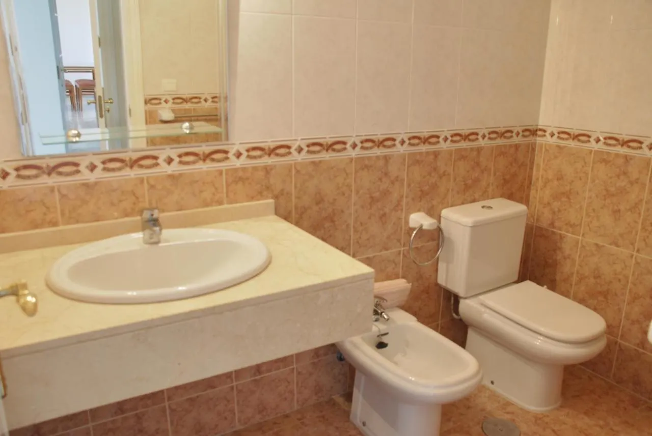 Great 2 Bedroom Apartment Near Puerto Banus Marbella